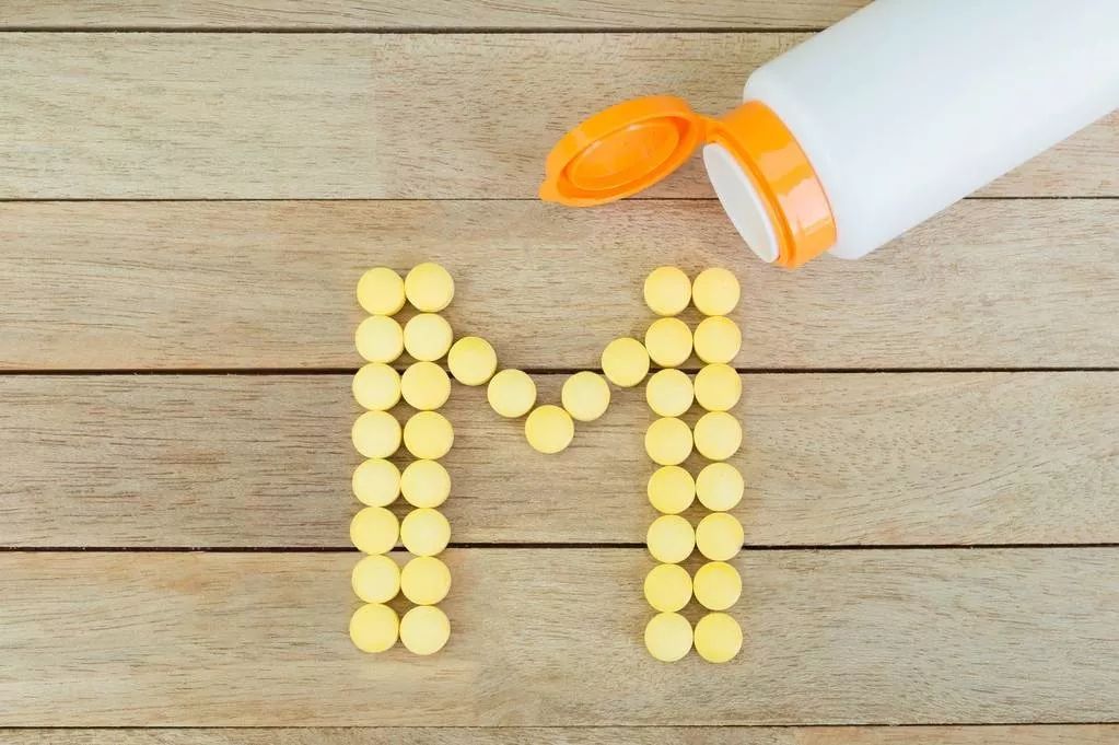 299的复合维生素叶酸和9块的叶酸，中间差了啥？